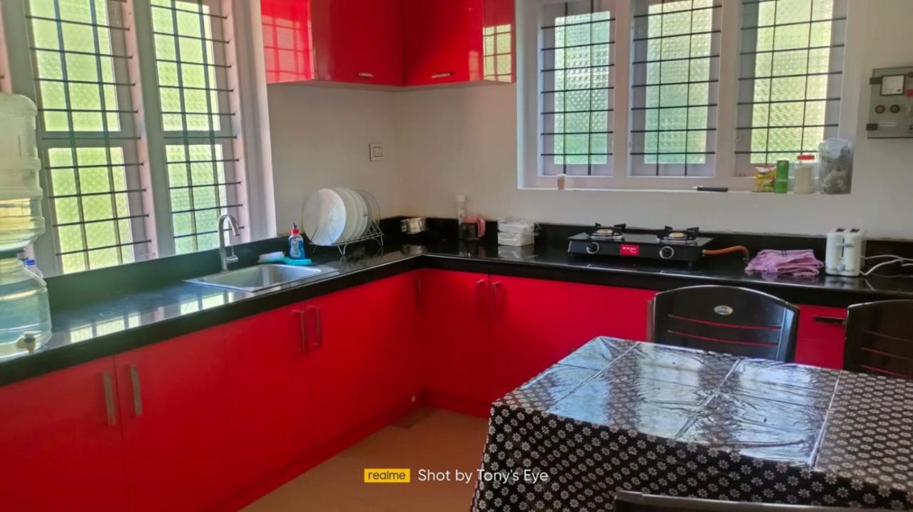 Gooseberry Family Retreats - Wayanad Hotel Meenangadi Bagian luar foto