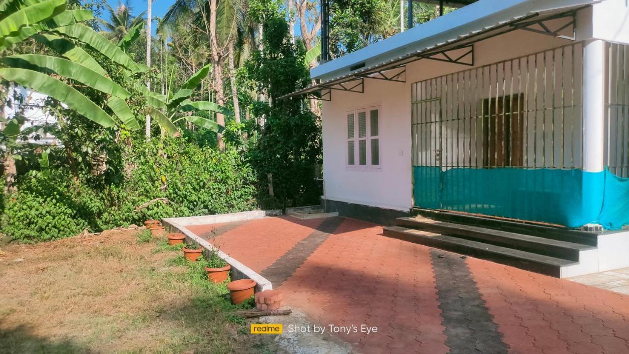 Gooseberry Family Retreats - Wayanad Hotel Meenangadi Bagian luar foto